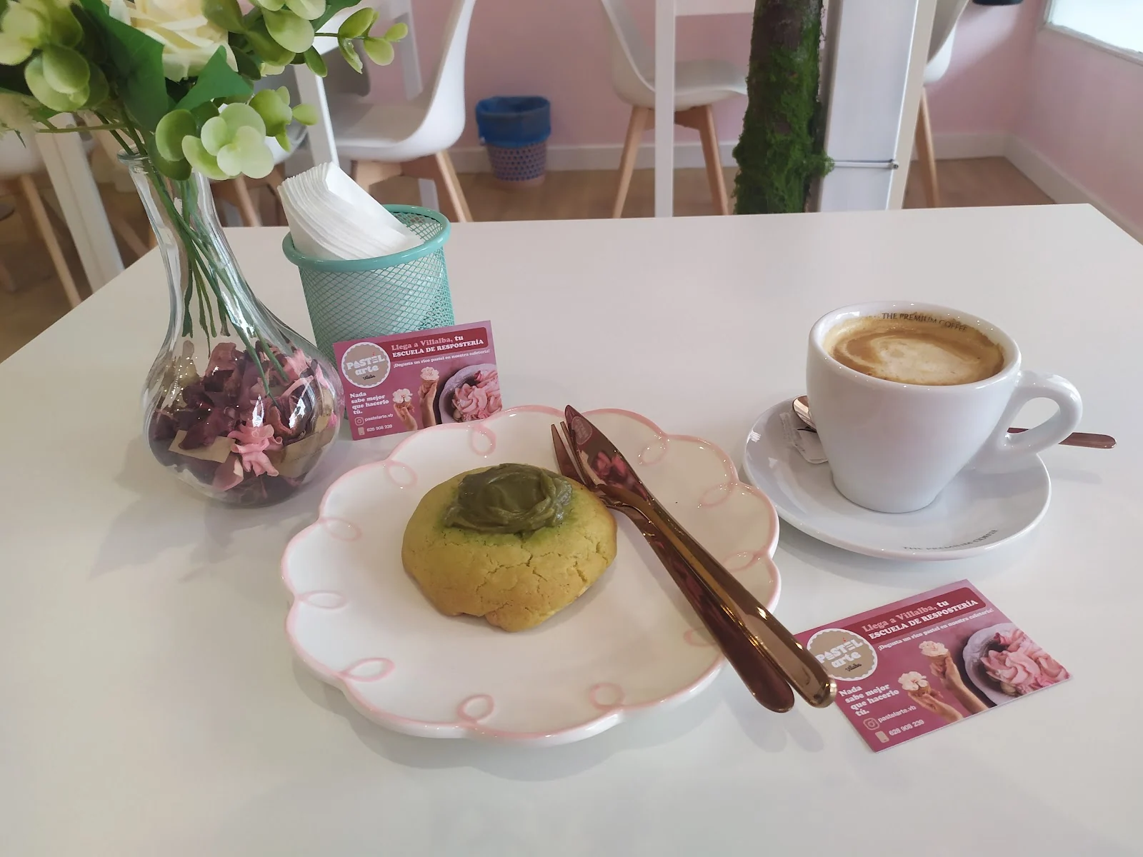 Café con leche y un dulce
