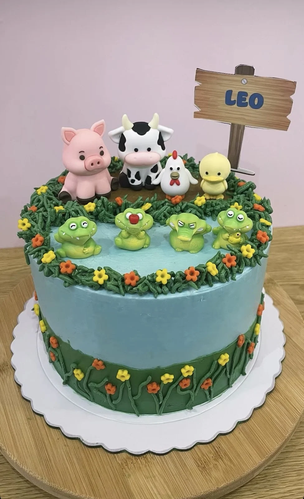 Tarta de granja con animales de fondant